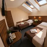 Gosciniec Jurajski Hotel Zarki