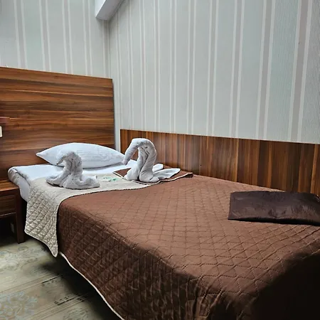 Gosciniec Jurajski מלון *