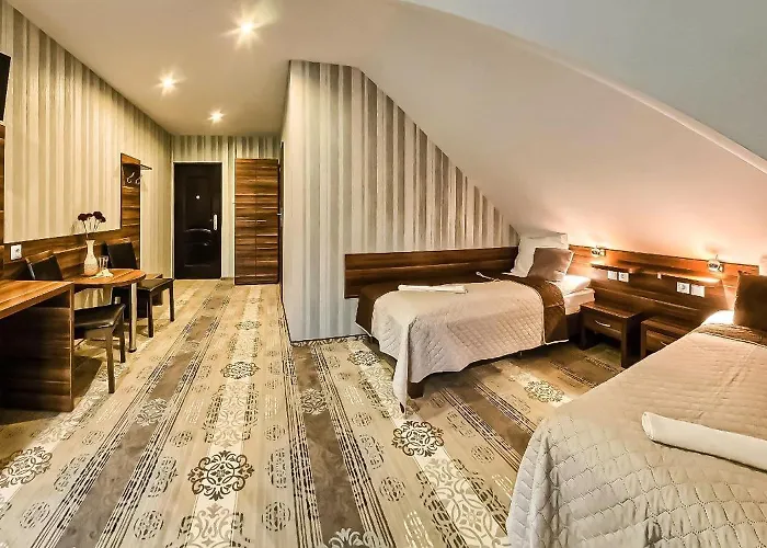 מלון Gosciniec Jurajski